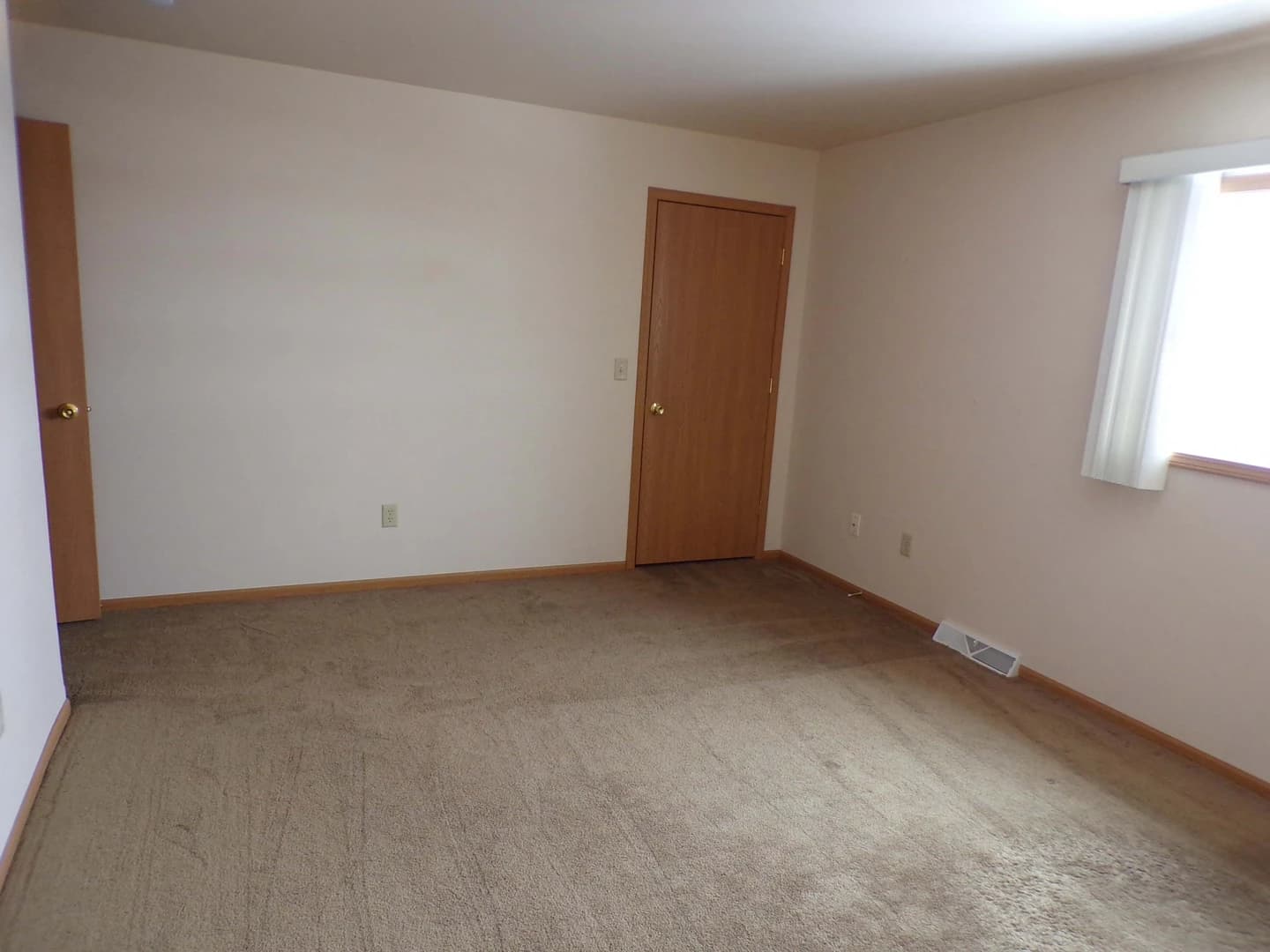 Sandpiper Townhomes thumbnail 5