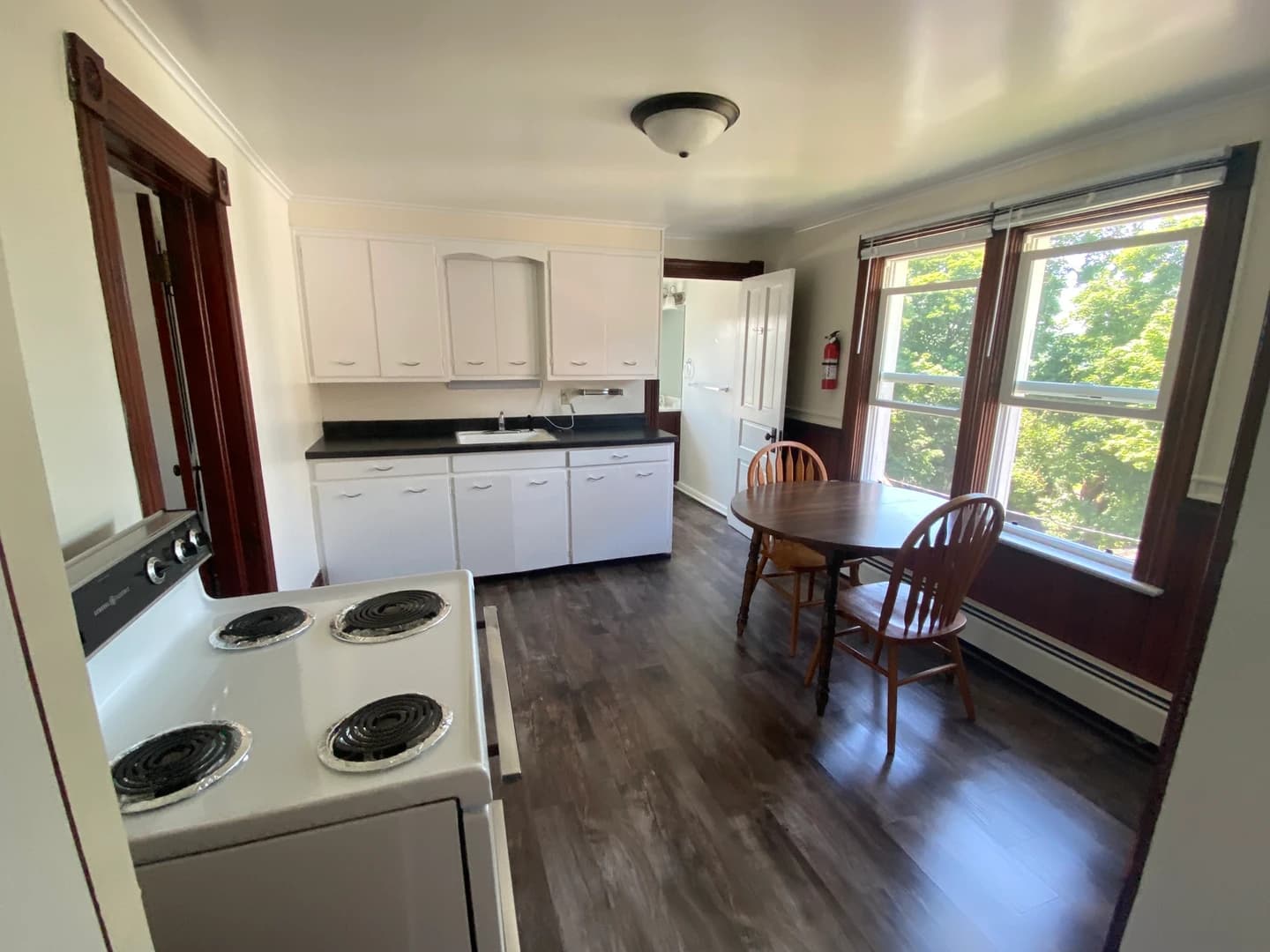 838 Pine Street thumbnail 2