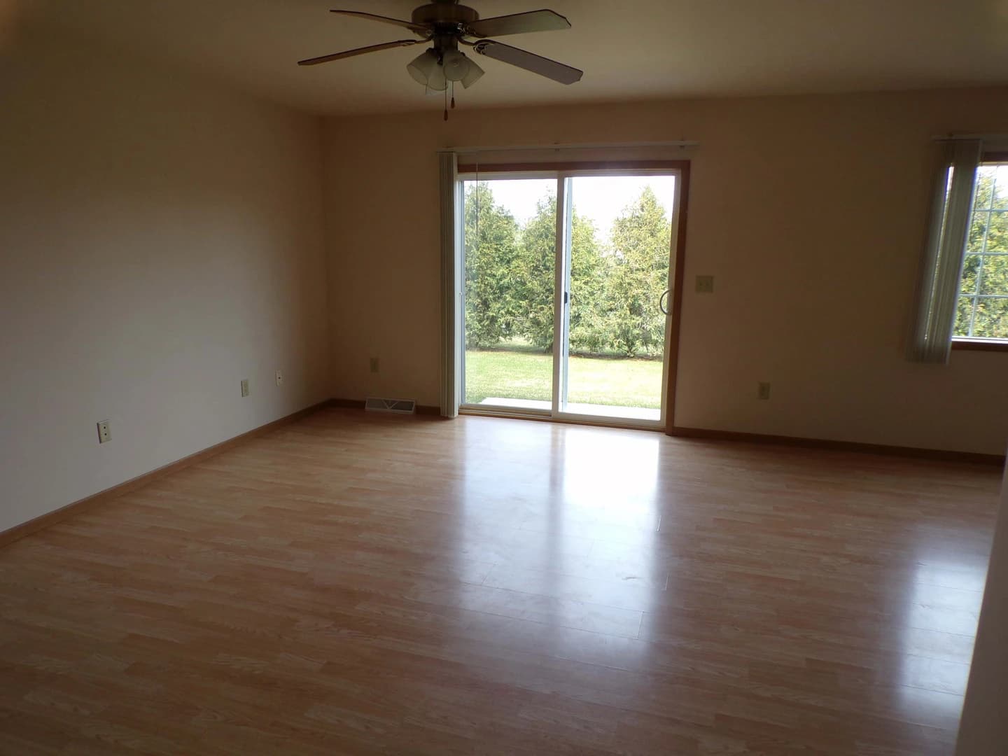 Sandpiper Townhomes thumbnail 3