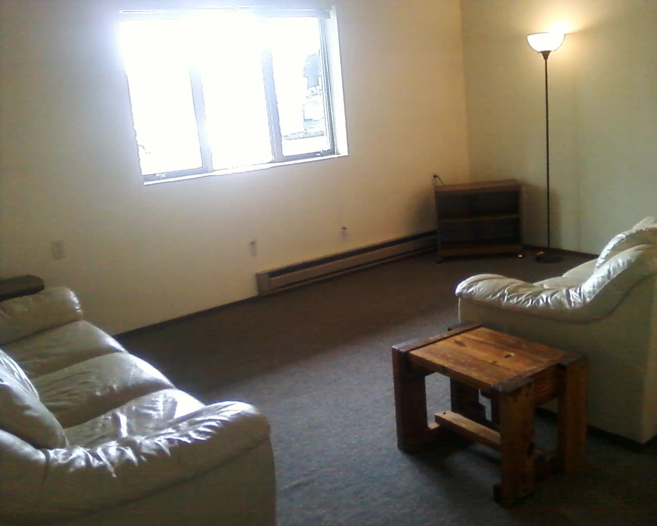 Lakeshore Apartments thumbnail 4
