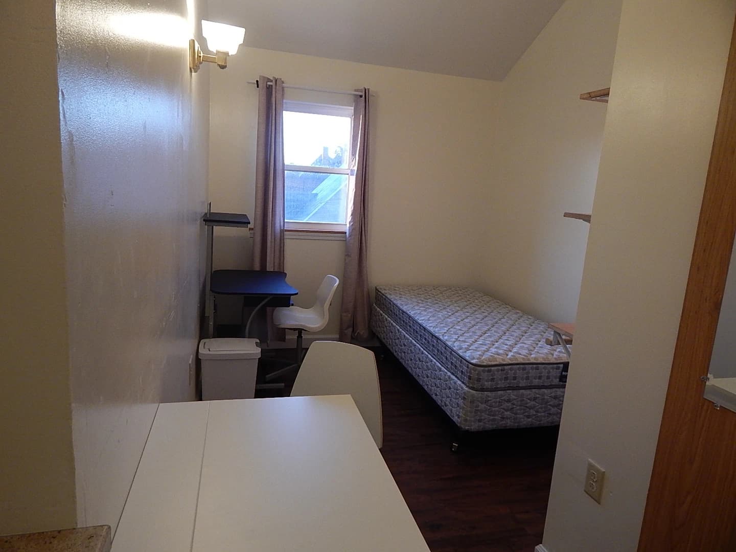 University Suites thumbnail 3