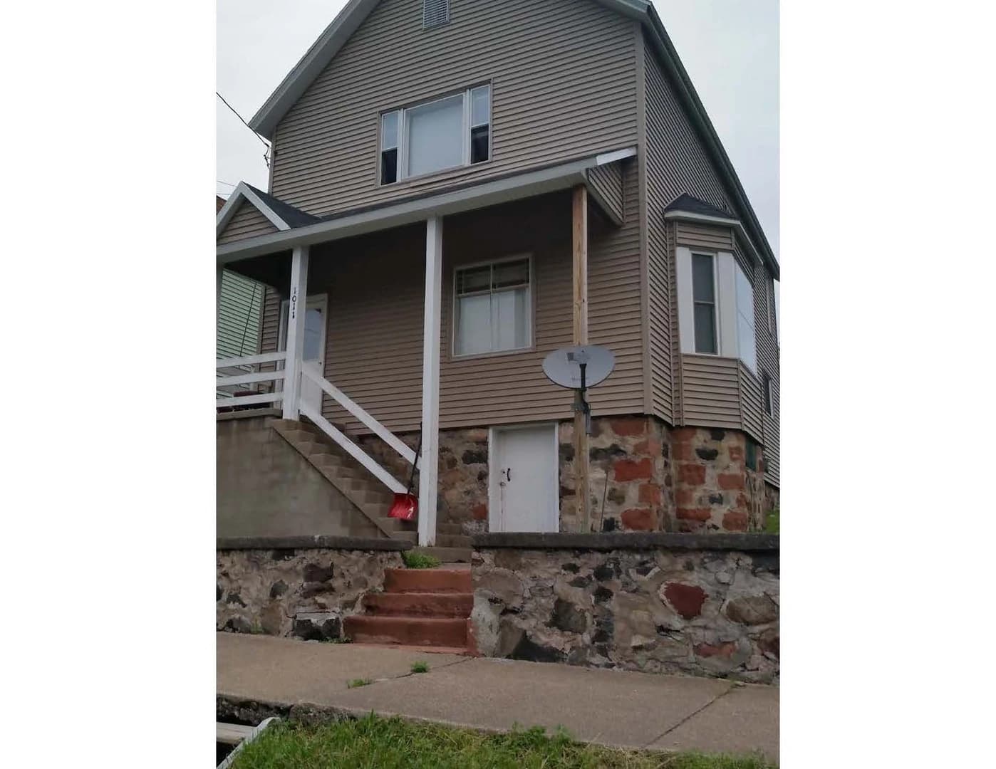 1011 Elm