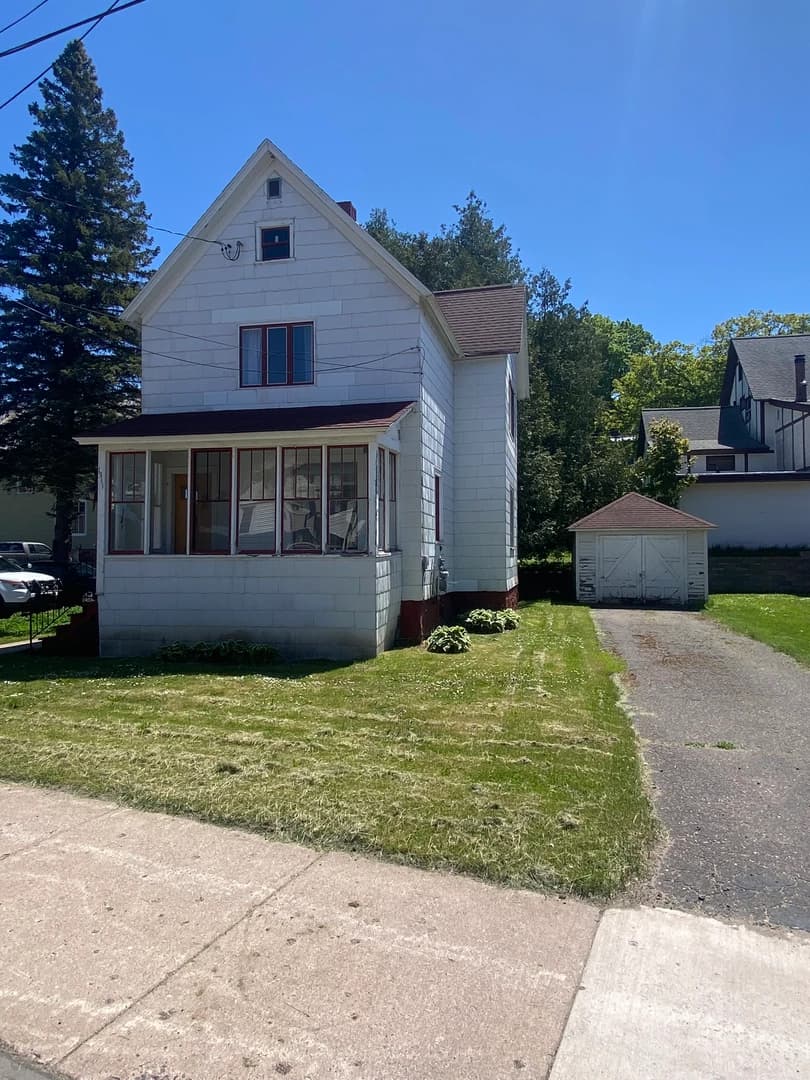 1311 E. Houghton