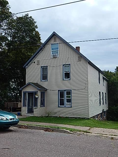 826 Pine