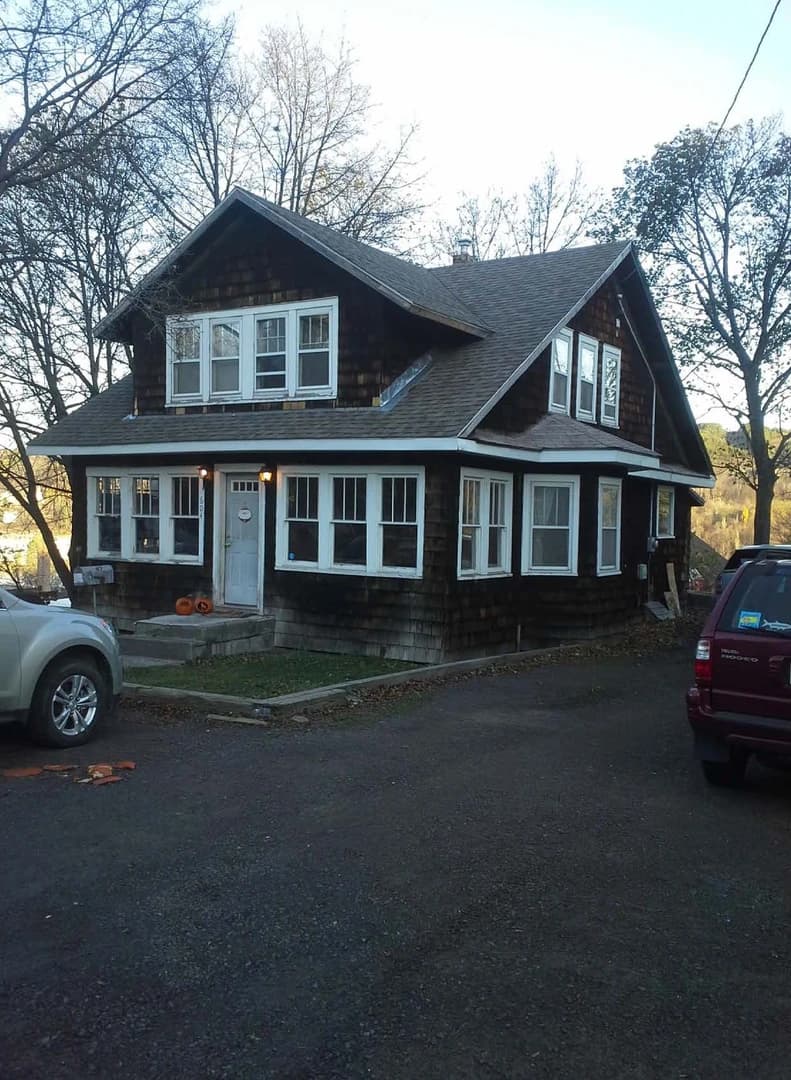 604 E. Houghton